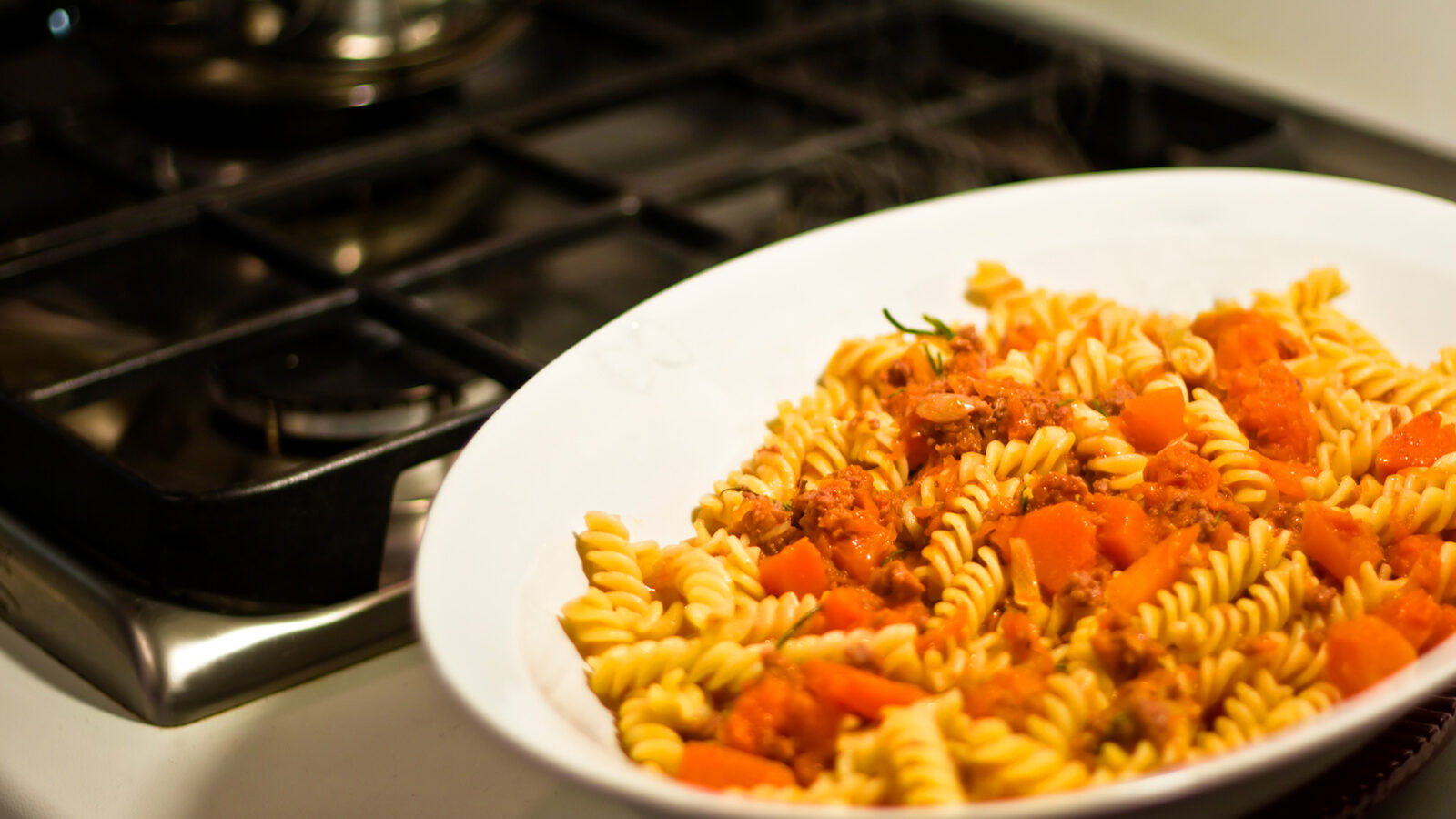 Foto van Pasta met pompoen, venkel en worst. Uiteraard met Zeeuwsche Zoute Puur of Gerookt