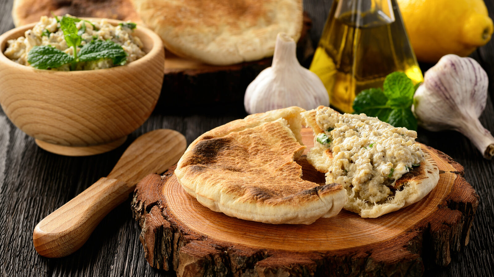 Foto van recept traditionele Griekse auberginetapenade | credit: iStock - iko636