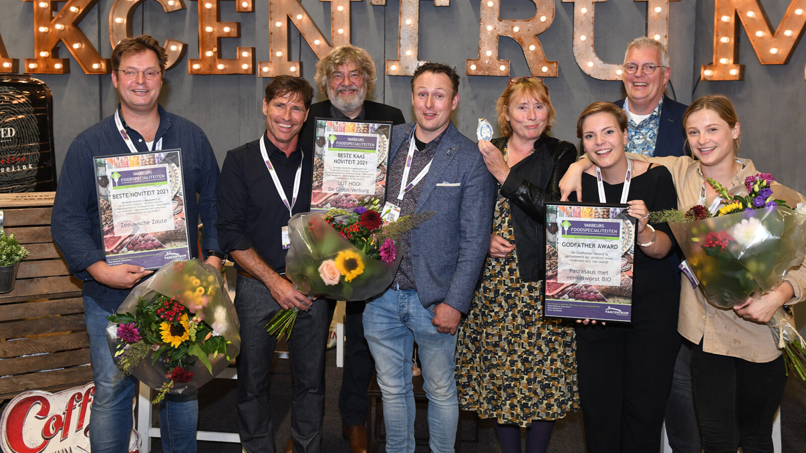 Foto van uitreiking Beste Noviteit tijdens Vakbeurs Foodspecialiteiten